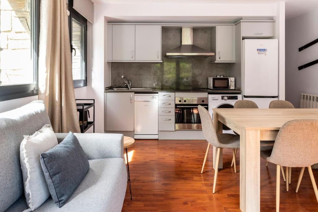 Apartamento Precioso Y Familiar En - 6pax - 2habs - Parking - Wifi L By Bonesvacances